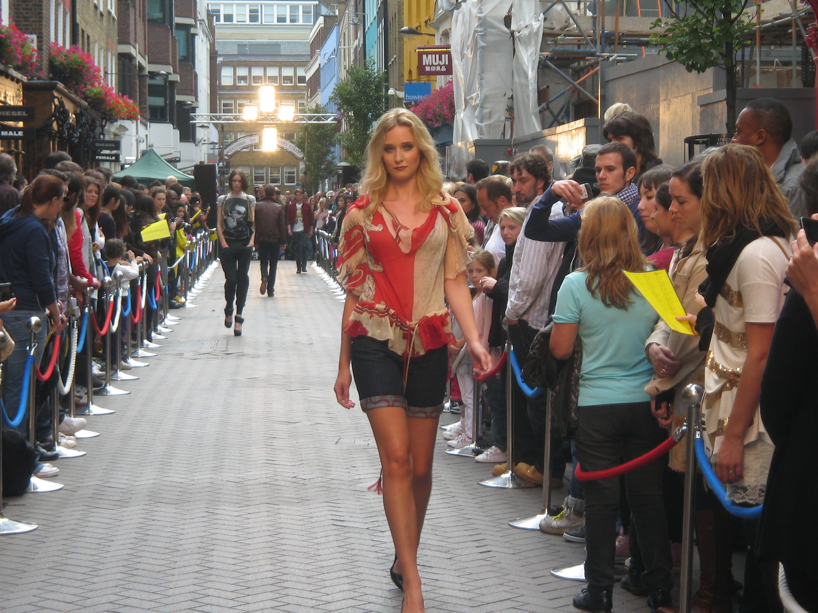 Чемоданы antler carnaby street сумки в нижнем новгороде дорожные